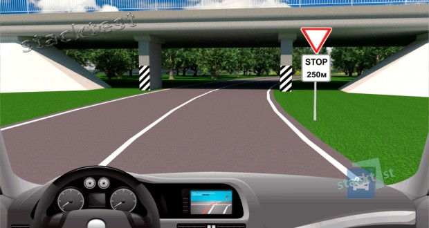 Об установке какого дорожного знака перед перекрёстком, расположенным через 250 метров, информирует показанное сочетание дорожных знаков?