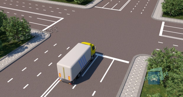 У якому напрямку дозволено рух на перехресті водієві вантажного автомобіля з дозволеною максимальною масою понад 3,5 т?