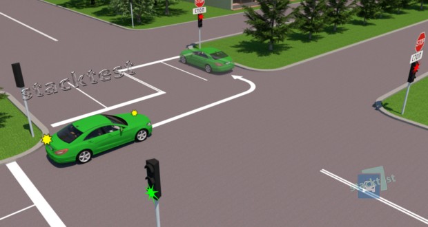 Як повинен діяти водій зеленого автомобіля, що повертає ліворуч, у даній ситуації?